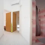 Sunset Apartment *